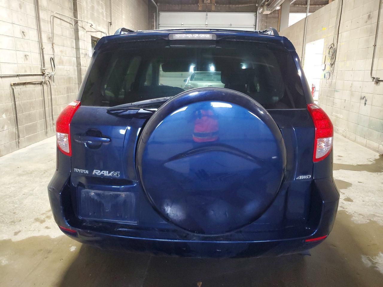 JTMBD33V365031468 2006 TOYOTA RAV4 photo no. 6