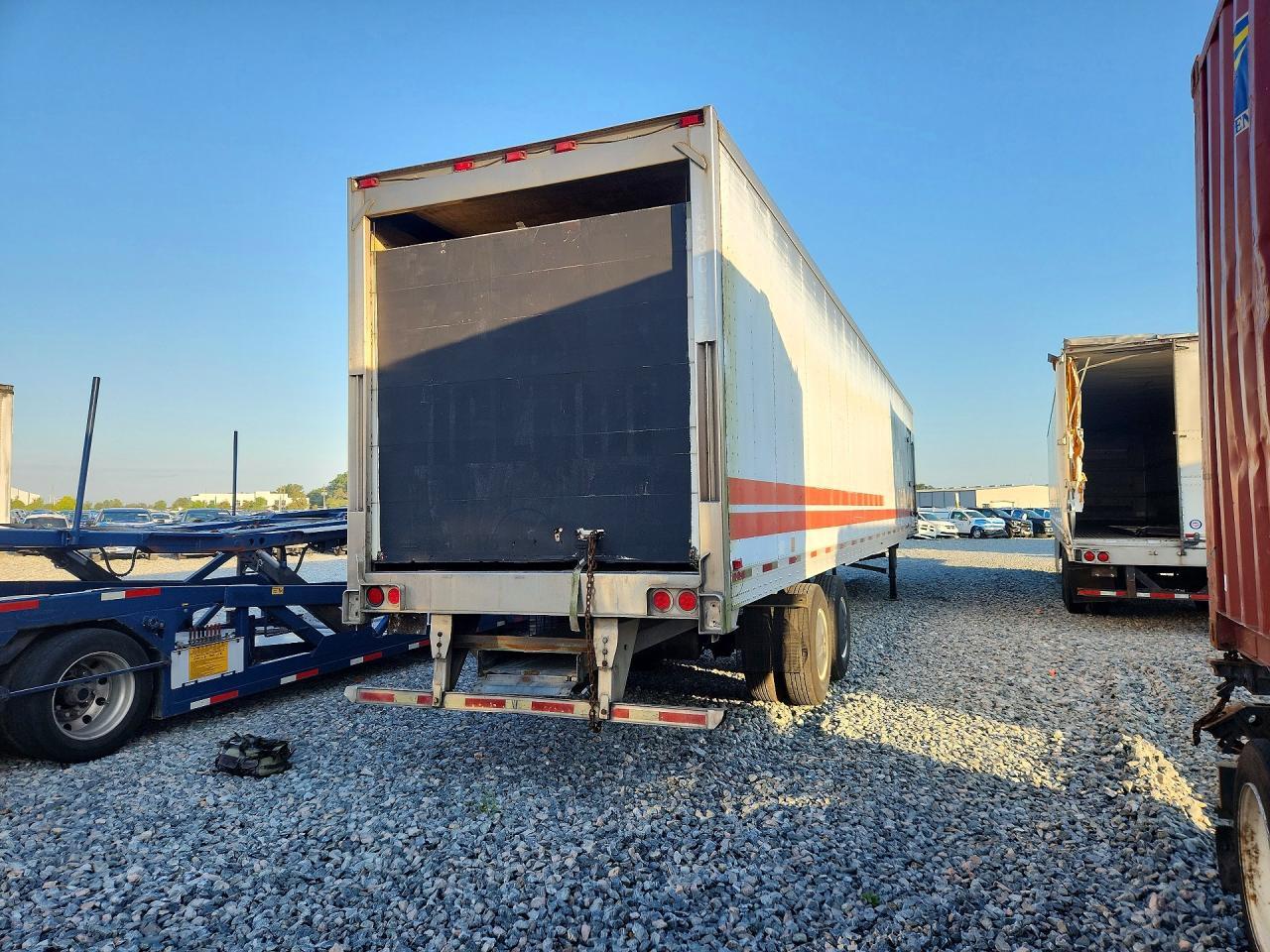 2006 UTILITY TRAILER MANUFACTURE TRAILER - REFRIGERATED VAN TRAILER — Фото 3 из 12