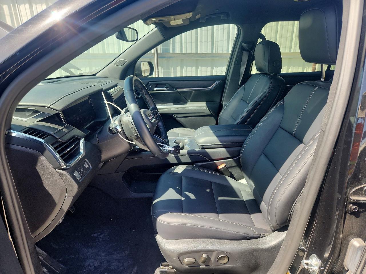 2024 GMC ACADIA UPLEVEL — Фото 7 из 14