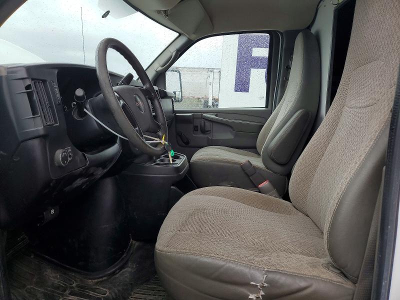 2012 GMC SAVANA BOX TRUCK — Фото 7 из 13