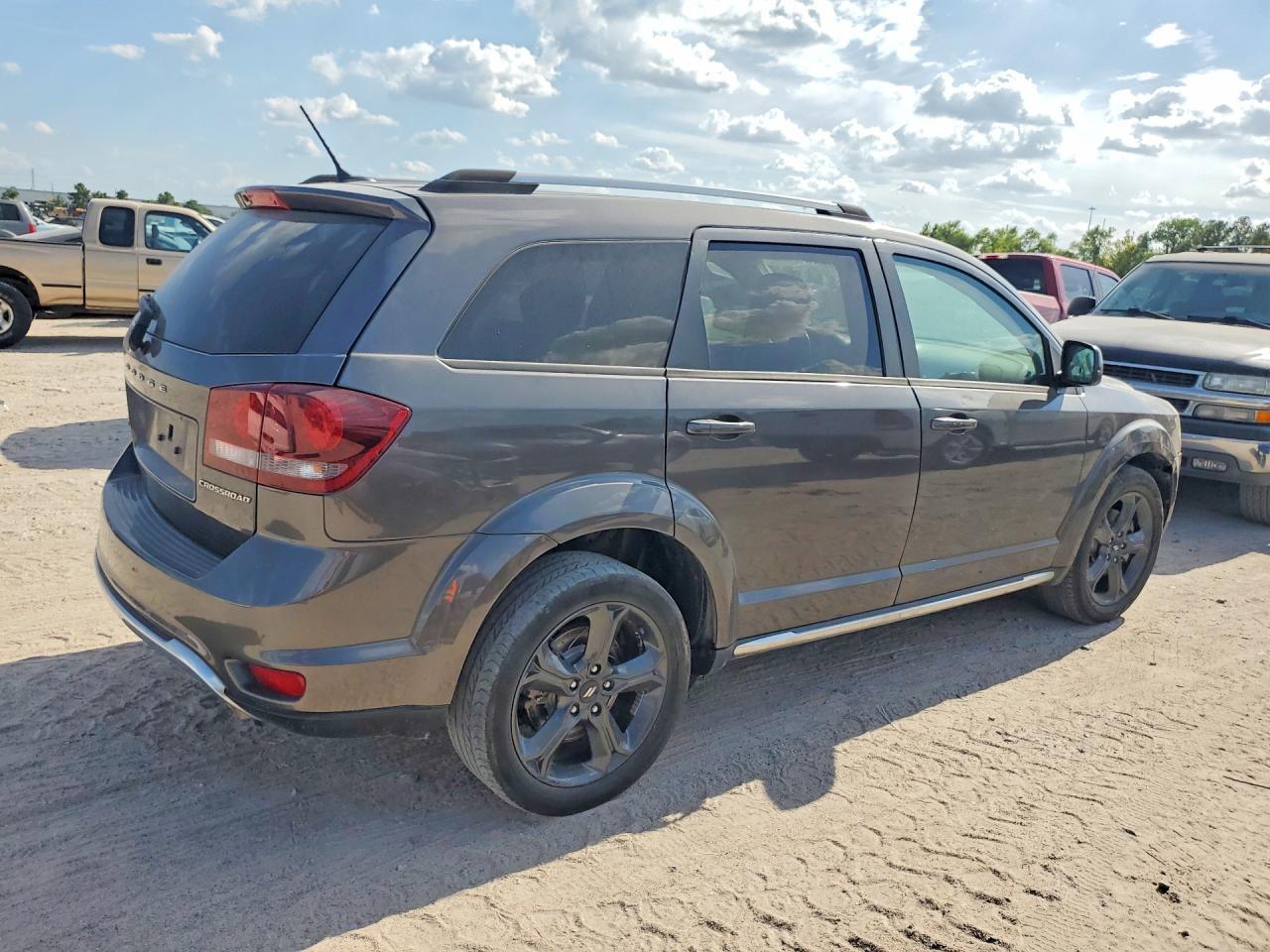 2018 DODGE JOURNEY CROSSROAD — Фото 3 из 13