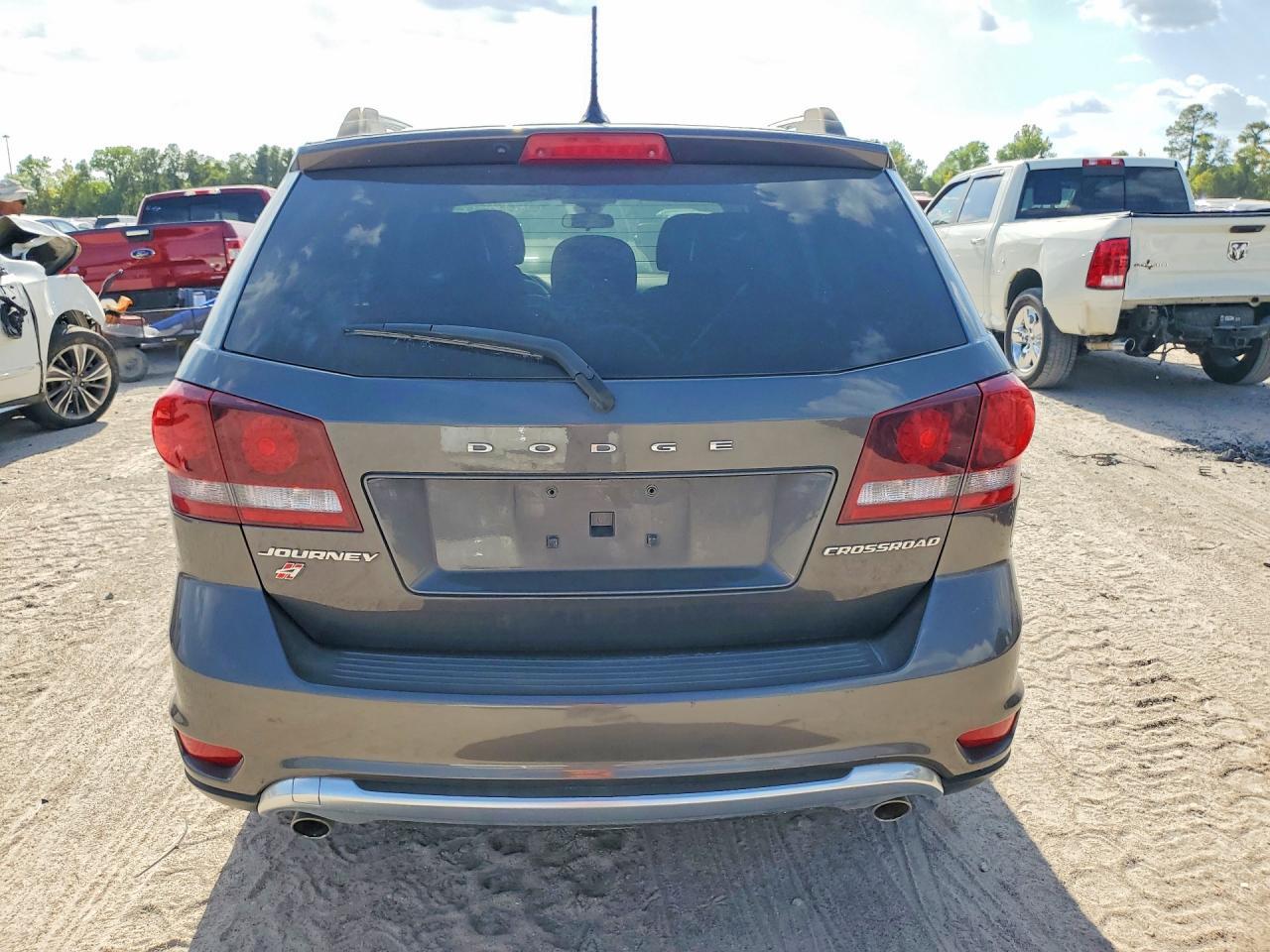 2018 DODGE JOURNEY CROSSROAD — Фото 6 из 13