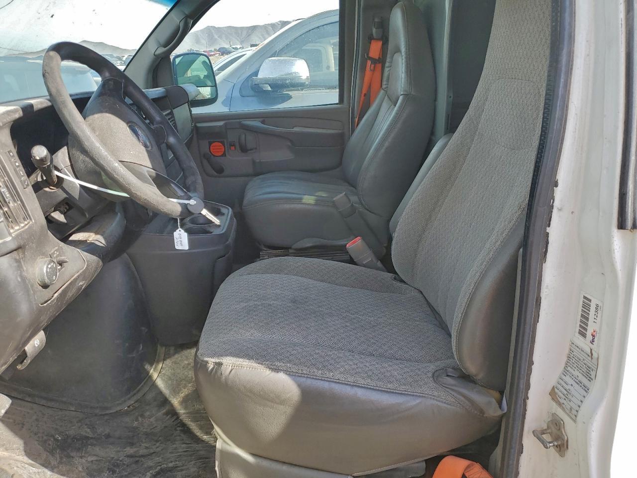 2012 GMC SAVANA G2500 DELIVERY VAN — Фото 7 из 13