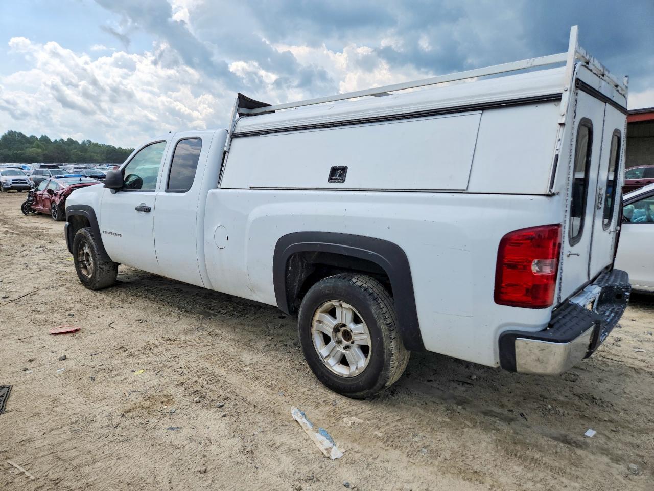 2007 CHEVROLET SILVERADO C1500 — Фото 2 из 12