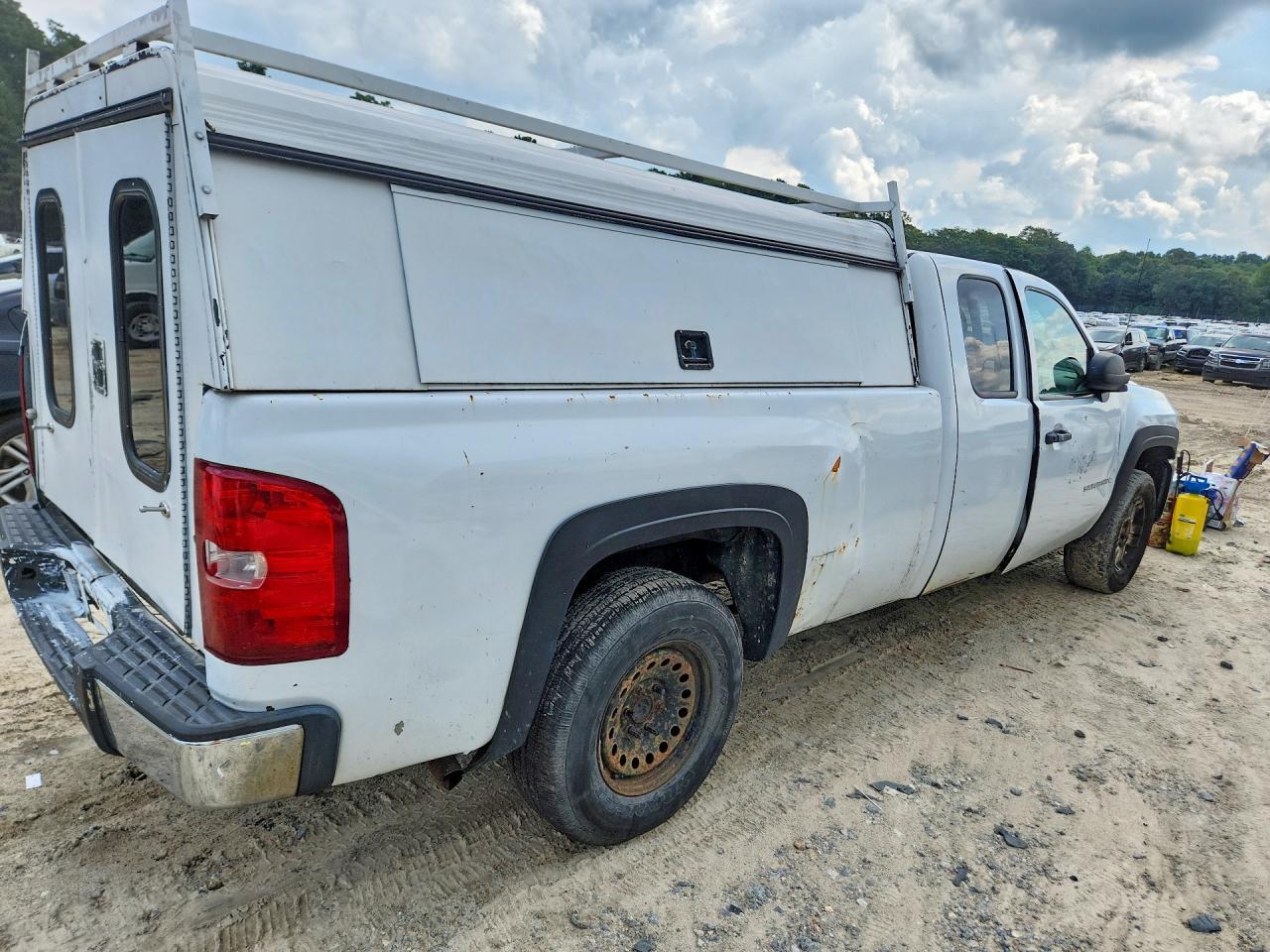 2007 CHEVROLET SILVERADO C1500 — Фото 3 из 12