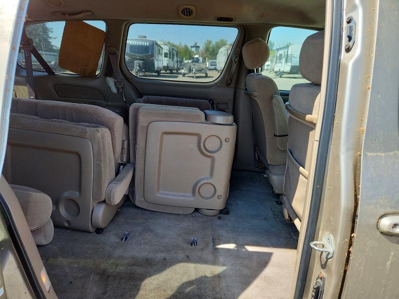 2001 TOYOTA SIENNA CE — Фото 10 из 12