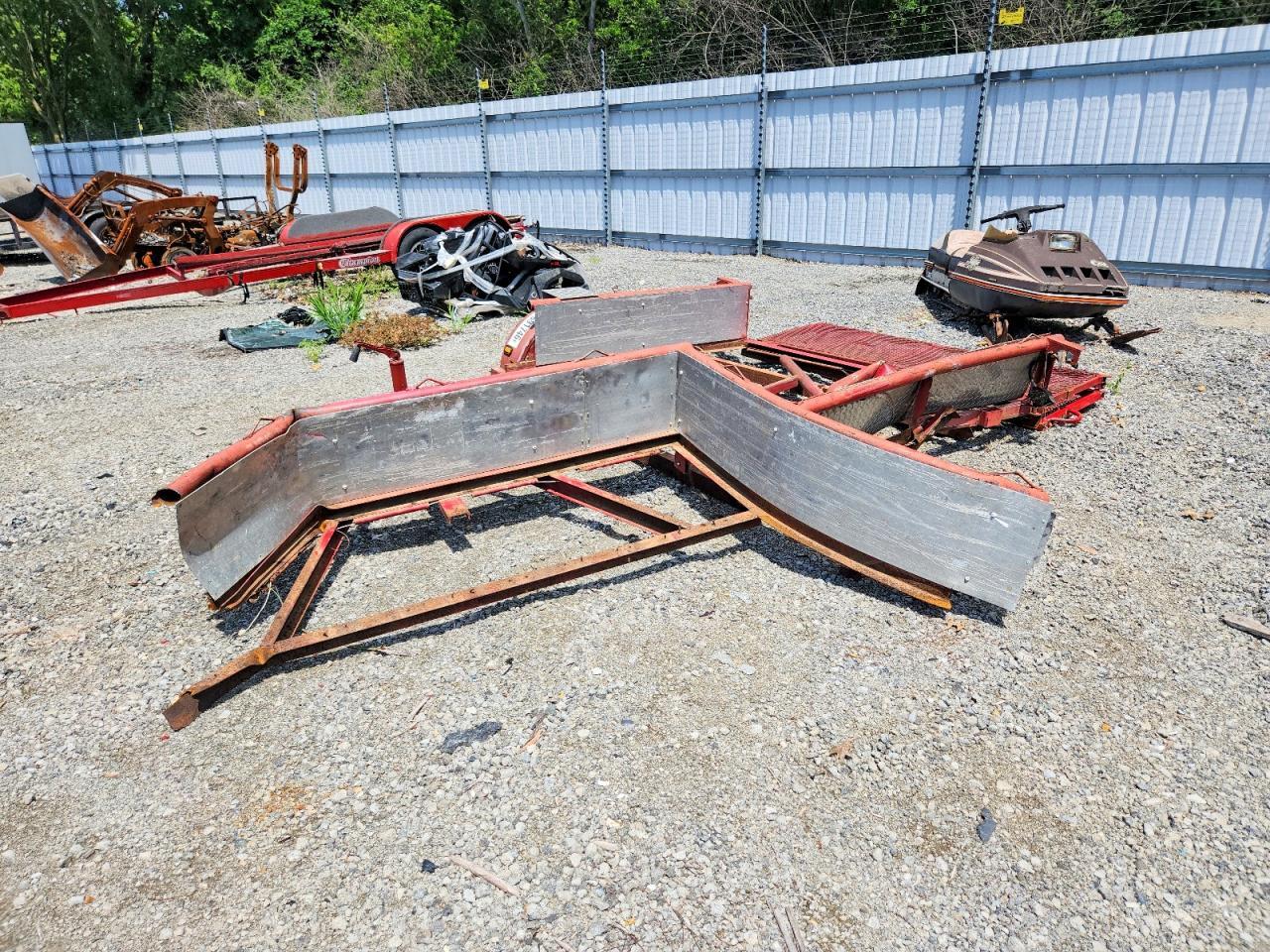 2007 DIAMOND C UTILITY TRAILER — Фото 2 из 10