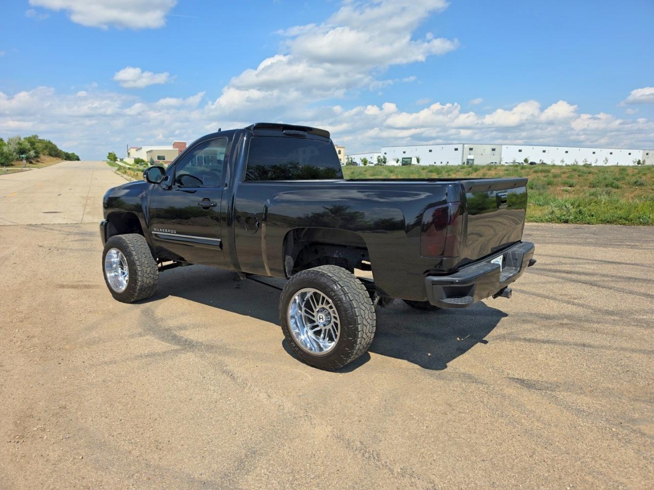 2007 CHEVROLET SILVERADO K1500 — Фото 3 из 12