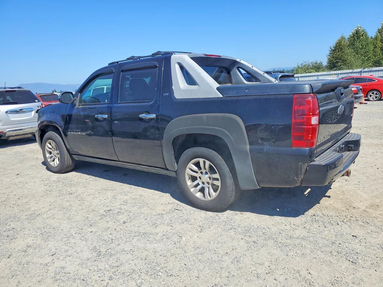 2007 CHEVROLET AVALANCHE K1500 — Фото 2 из 12