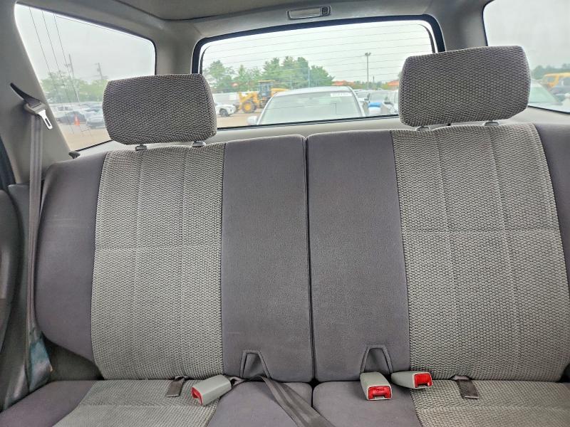2002 TOYOTA 4RUNNER SR5 — Фото 10 из 13