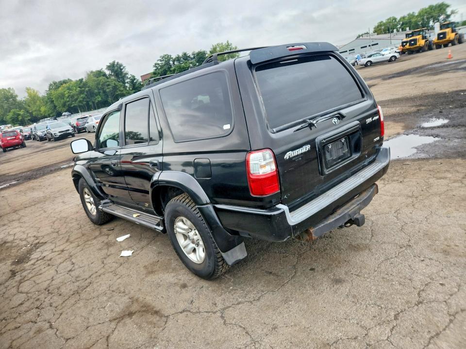 2002 TOYOTA 4RUNNER SR5 — Фото 2 из 13