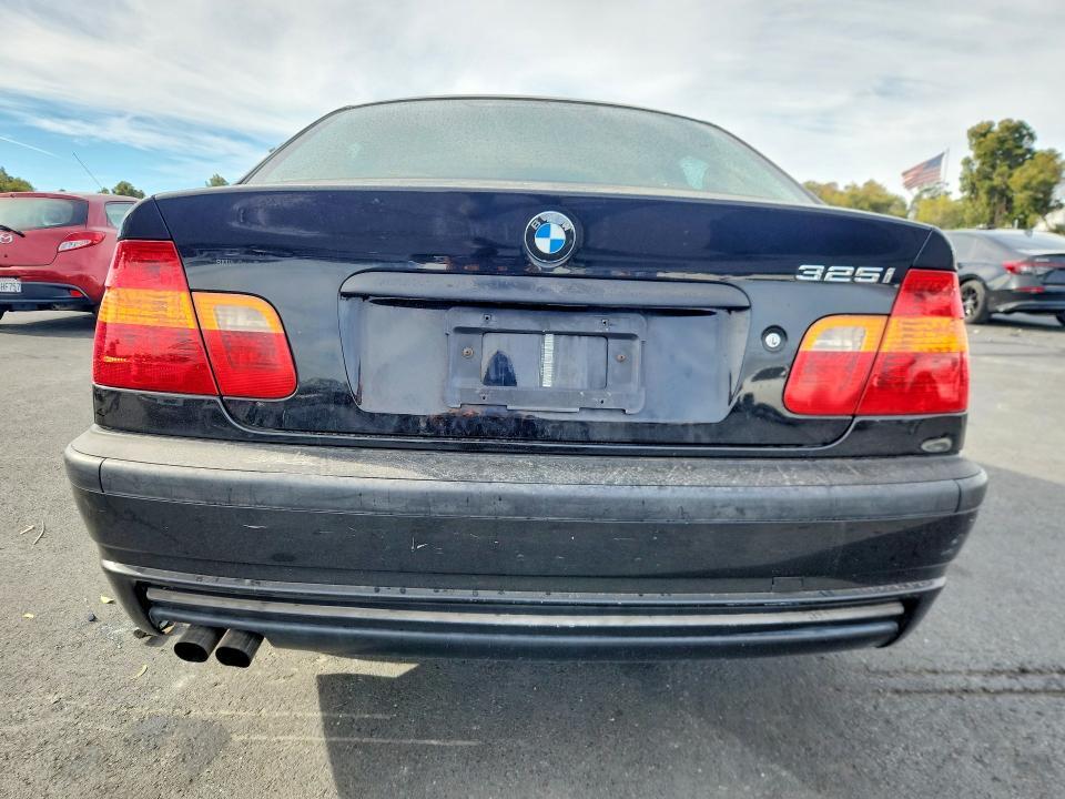 2002 BMW 325 I — Фото 6 из 12