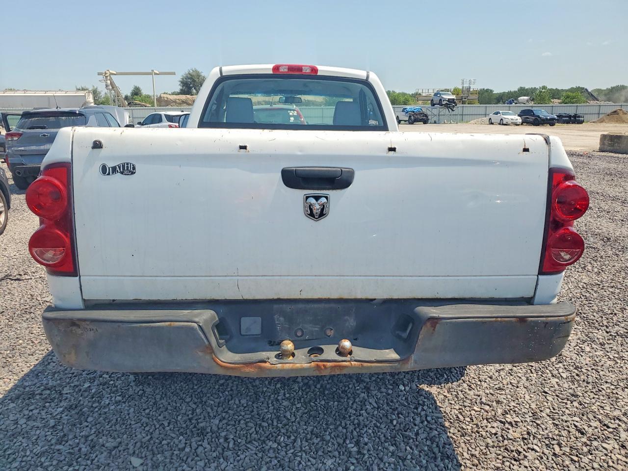 2007 DODGE RAM 1500 ST — Фото 6 из 12