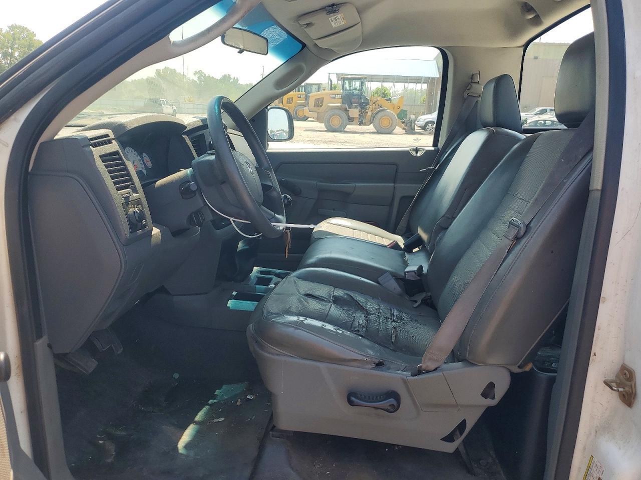 2007 DODGE RAM 1500 ST — Фото 7 из 12