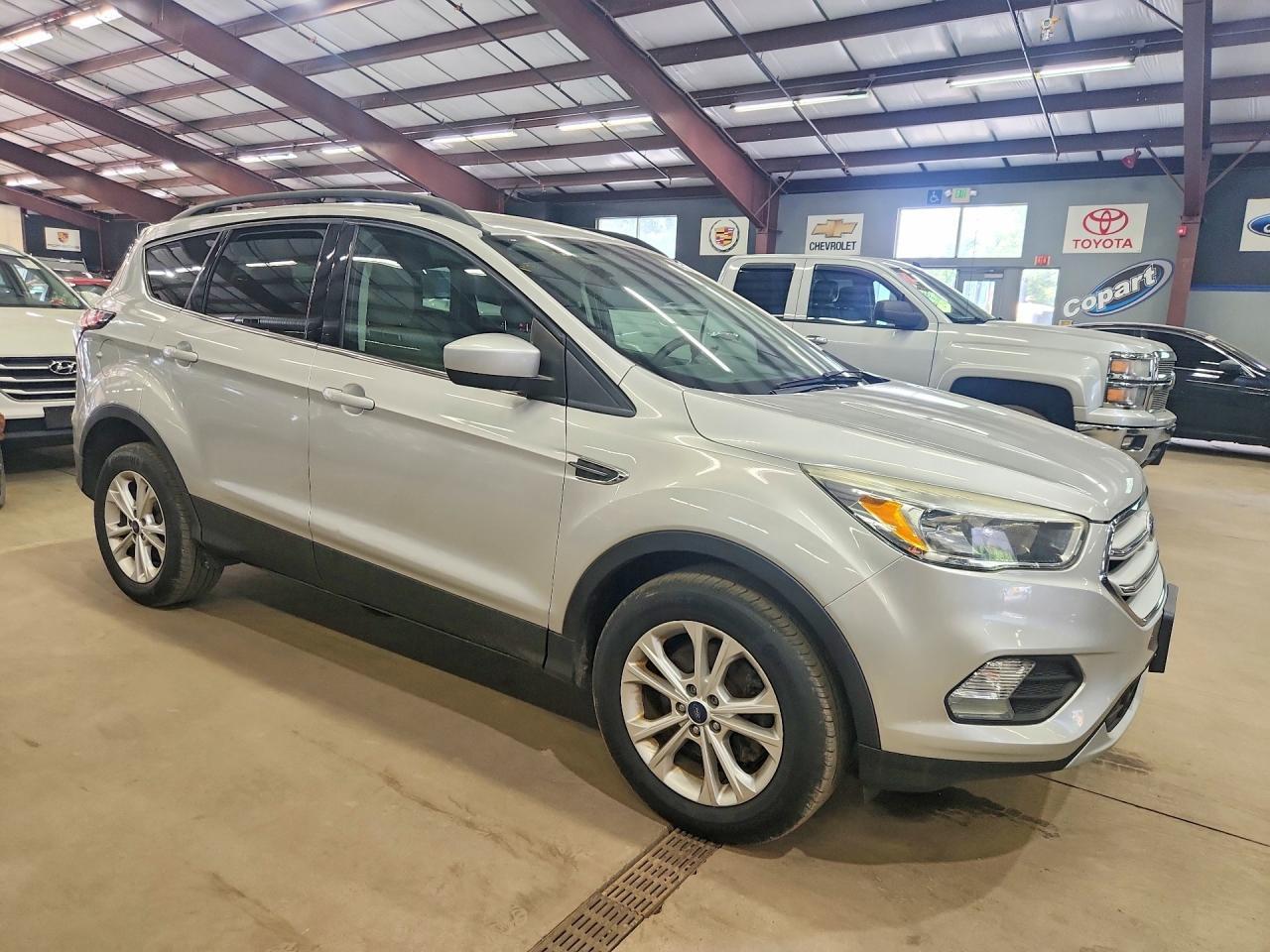 2018 FORD ESCAPE SE — Фото 4 из 13
