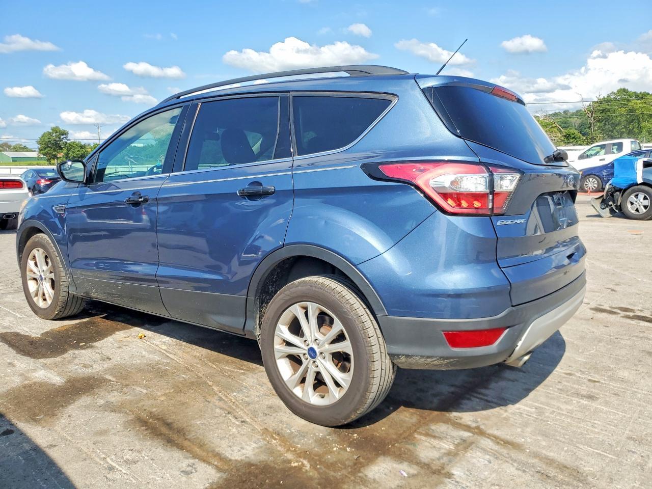 2018 FORD ESCAPE SE — Фото 2 из 12