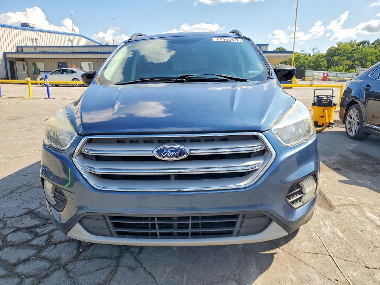2018 FORD ESCAPE SE — Фото 5 из 12