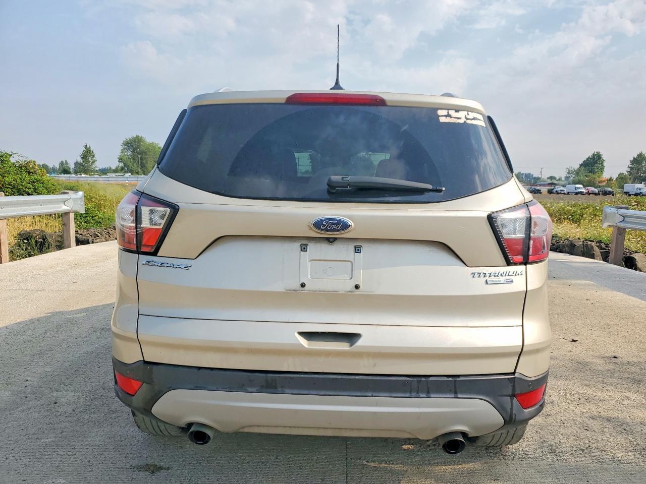 2018 FORD ESCAPE TITANIUM — Фото 6 из 13