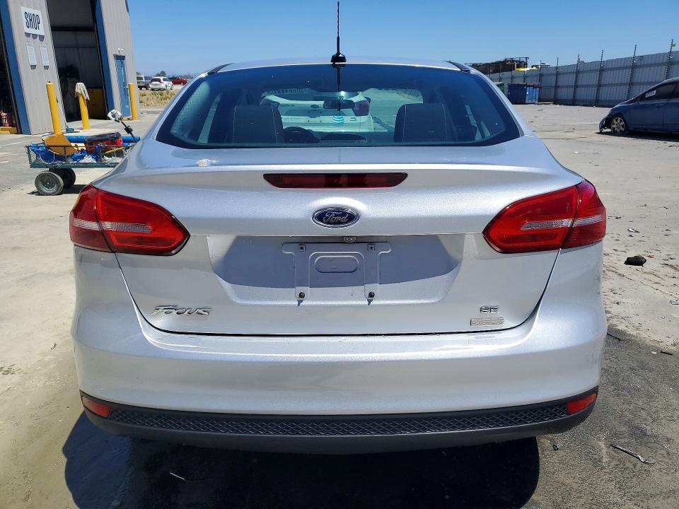 2018 FORD FOCUS SE — Фото 6 из 12