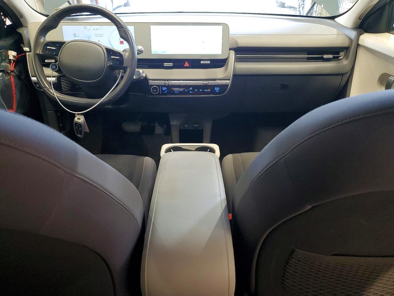 2024 HYUNDAI IONIQ 5 SE — Фото 8 из 14