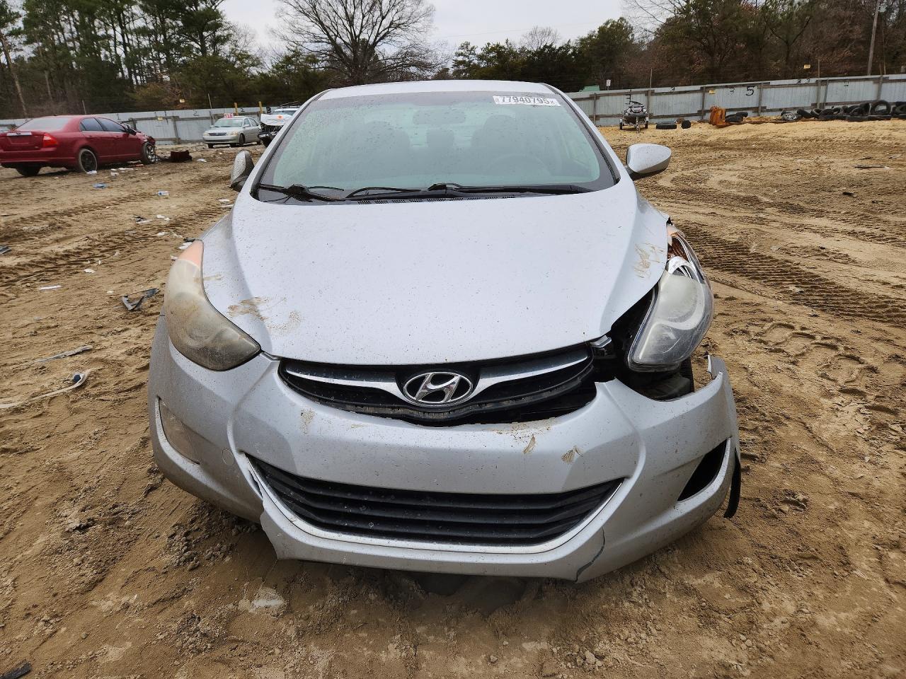 2012 HYUNDAI ELANTRA GLS — Фото 5 из 12