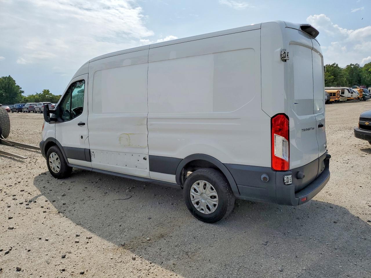 2018 FORD TRANSIT T-350 — Фото 2 из 13