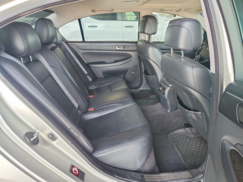2012 HYUNDAI GENESIS 3.8L — Фото 10 из 12