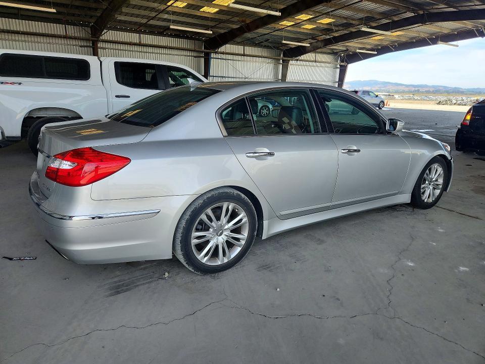 2012 HYUNDAI GENESIS 3.8L — Фото 3 из 12