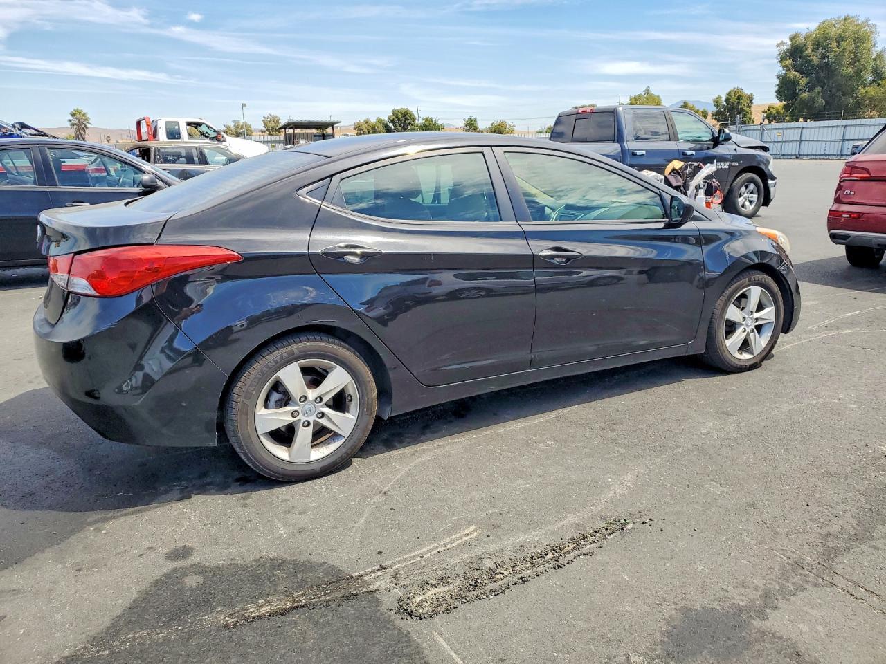 2012 HYUNDAI ELANTRA GLS — Фото 3 из 12