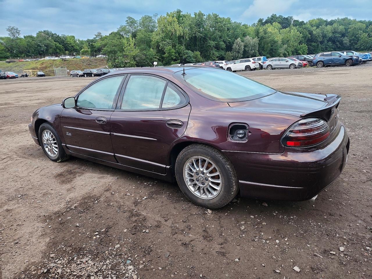 2002 PONTIAC GRAND PRIX GT — Фото 2 из 12