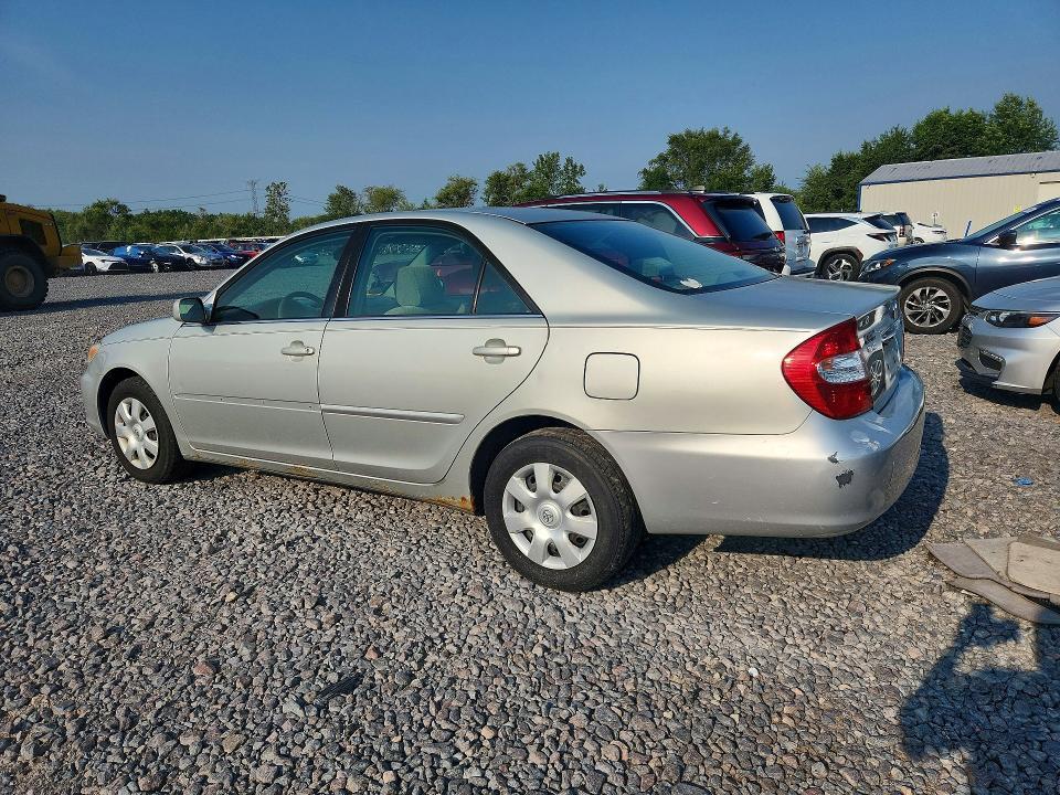 2002 TOYOTA CAMRY LE — Фото 2 из 12