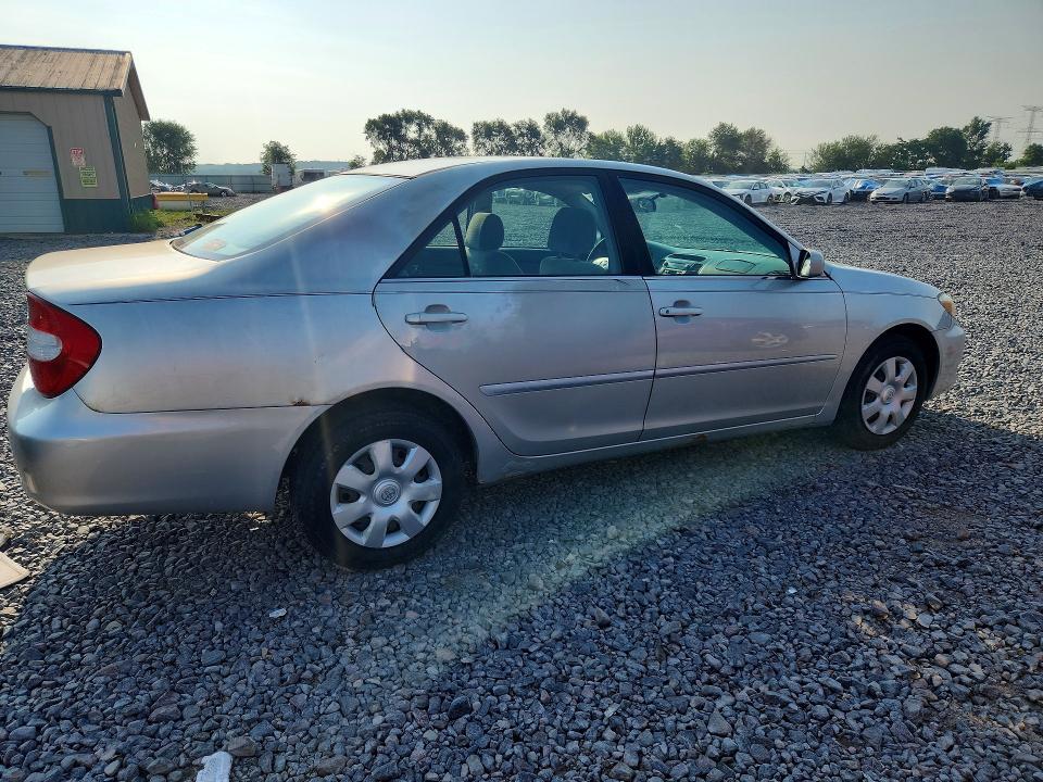 2002 TOYOTA CAMRY LE — Фото 3 из 12