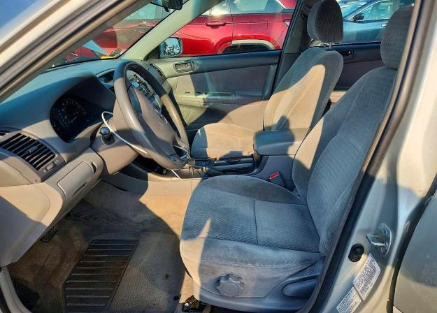 2002 TOYOTA CAMRY LE — Фото 7 из 12