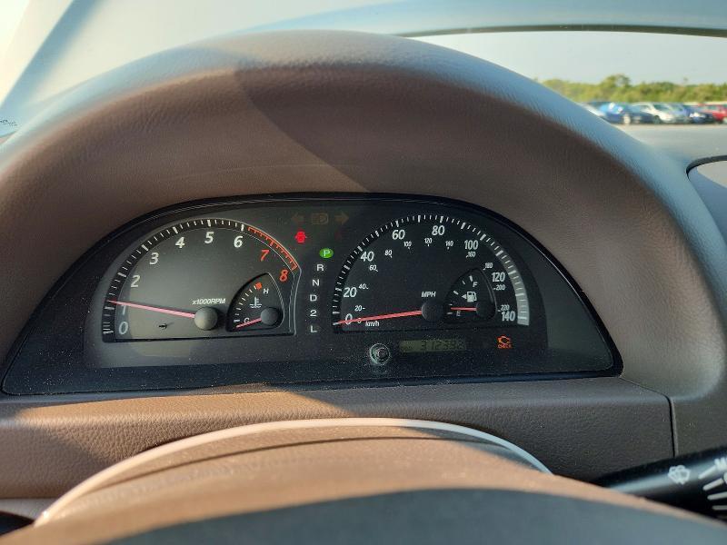 2002 TOYOTA CAMRY LE — Фото 9 из 12