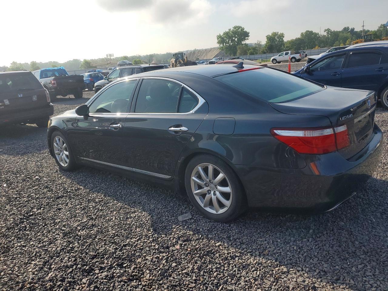 2007 LEXUS LS 460 — Фото 2 из 12