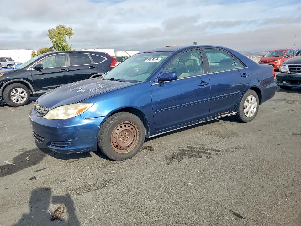 2002 TOYOTA CAMRY JTDBE32K020096063