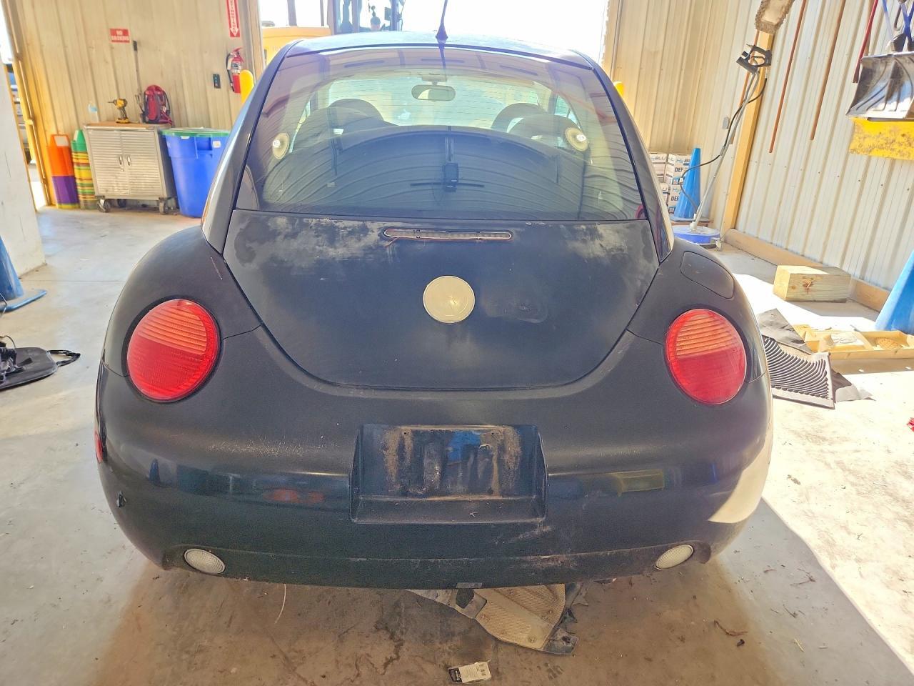 2002 VOLKSWAGEN NEW BEETLE GLS — Фото 6 из 12