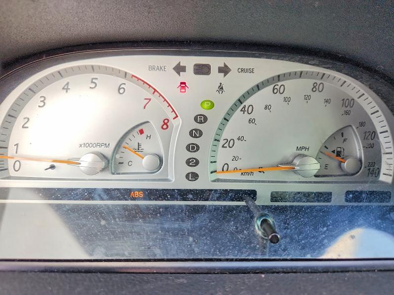 2003 TOYOTA CAMRY SE — Фото 9 из 14