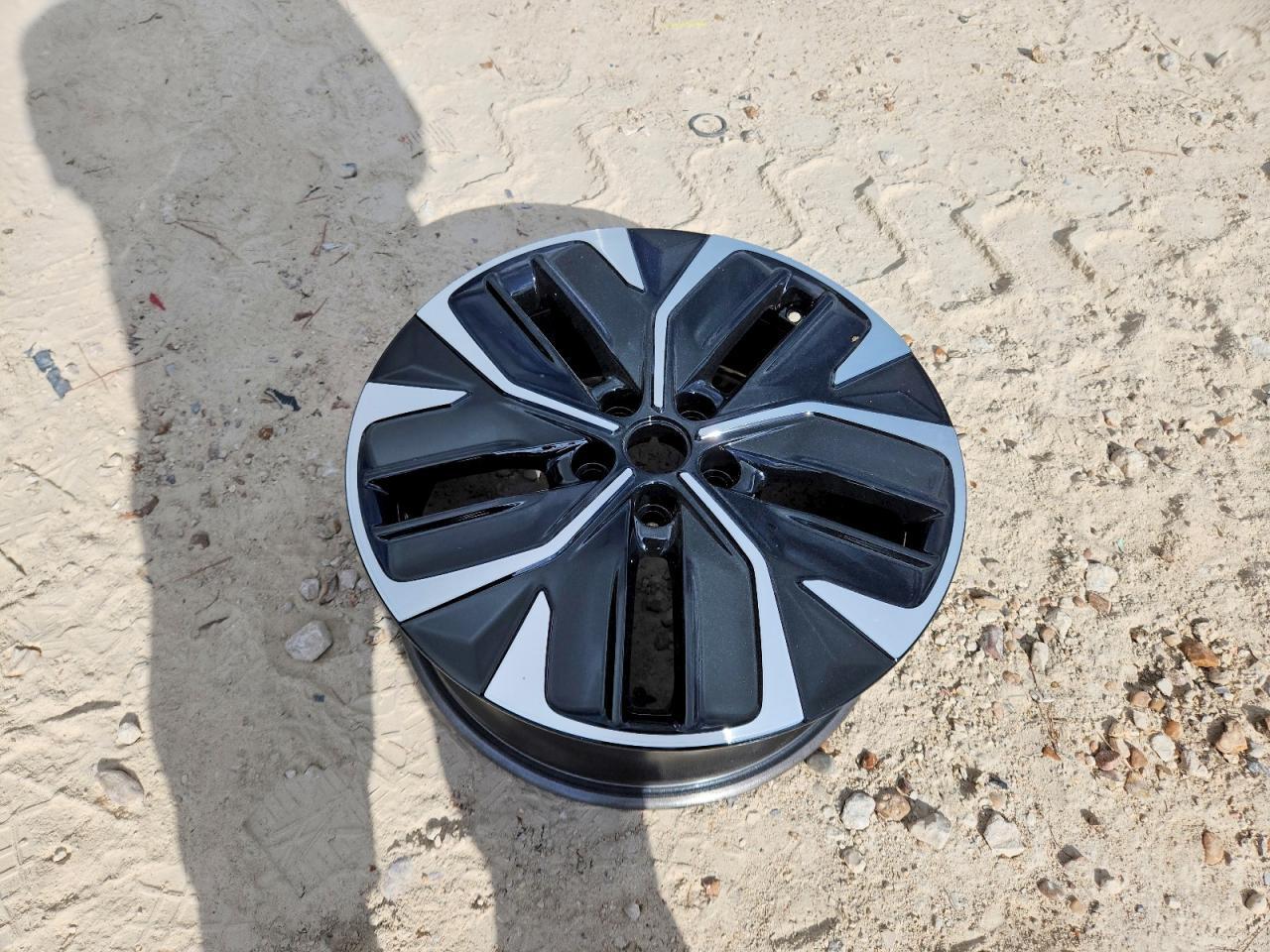 2024 KIA EV6 WIND — Фото 13 из 14