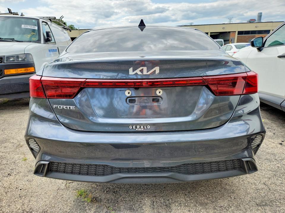 2024 KIA FORTE LXS — Фото 6 из 12