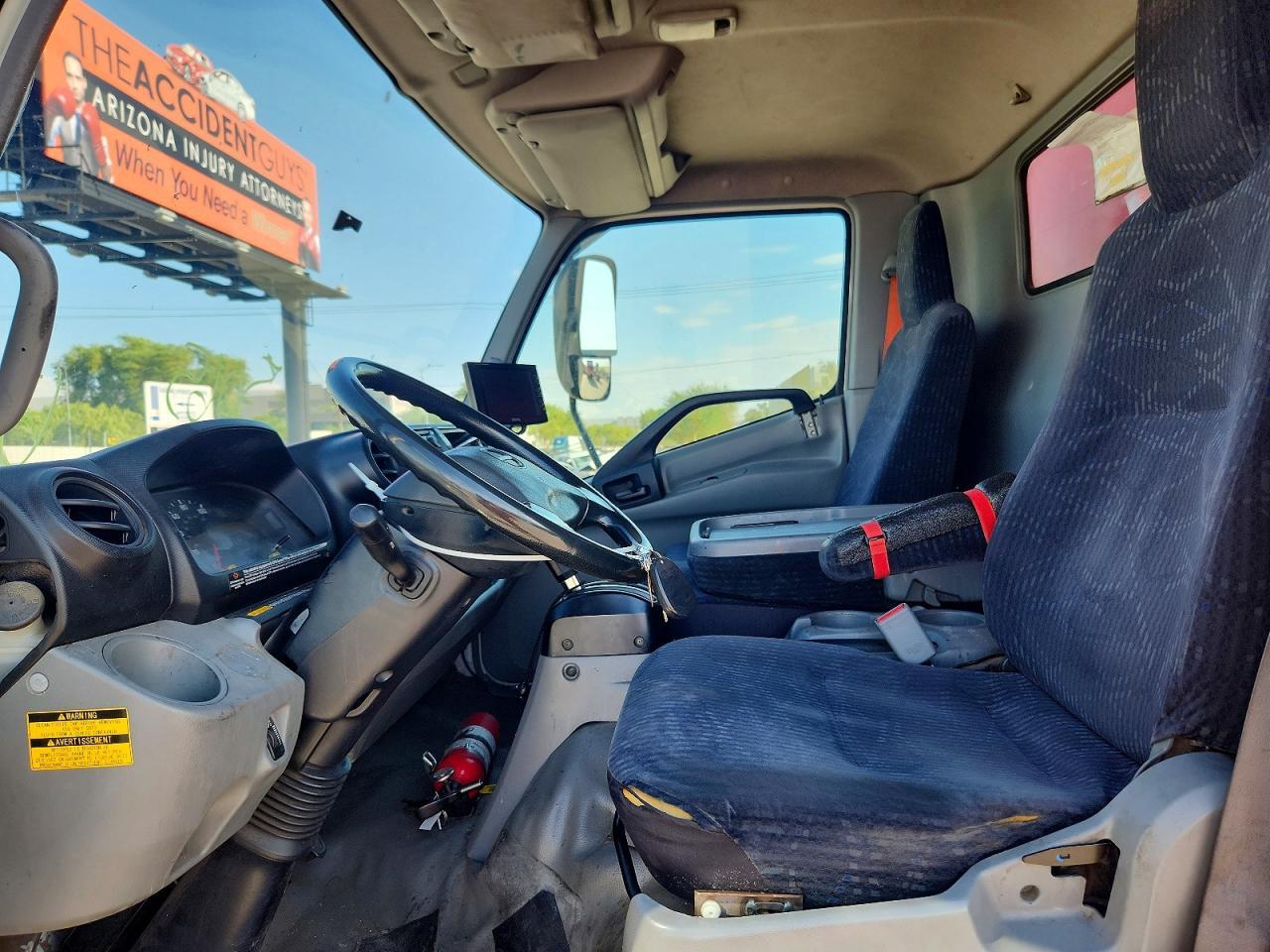 2018 HINO 195 BOX TRUCK — Фото 7 из 13