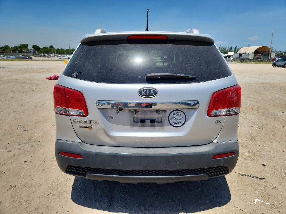 2012 KIA SORENTO EX — Фото 6 из 13