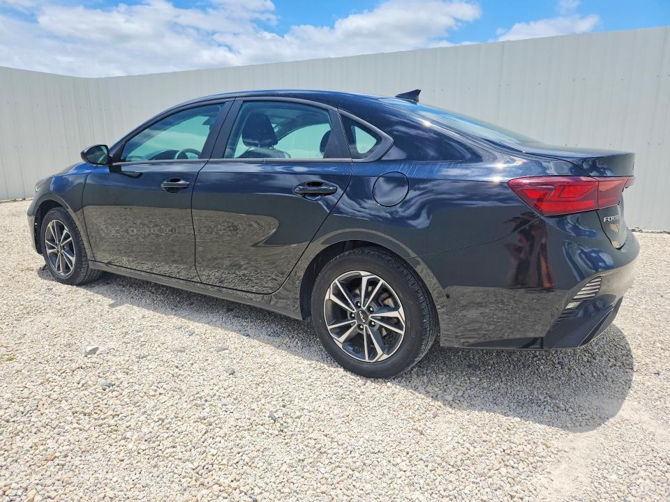 2024 KIA FORTE LXS — Фото 2 из 13