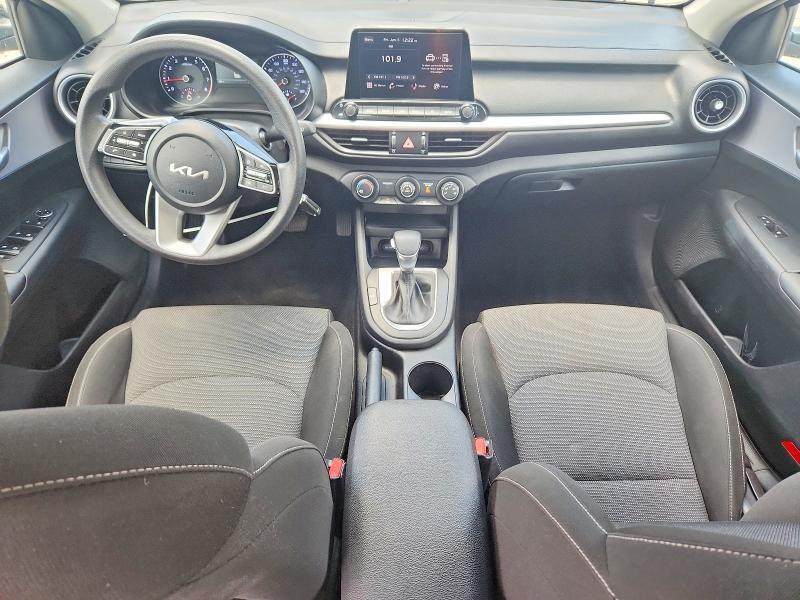 2024 KIA FORTE LXS — Фото 8 из 13