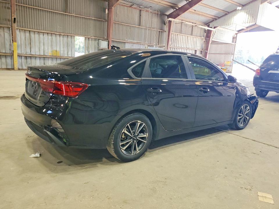 2024 KIA FORTE LXS — Фото 3 из 12