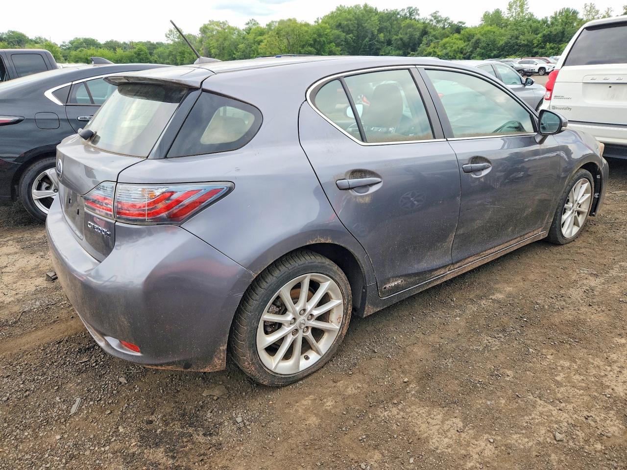 2012 LEXUS CT 200 — Фото 3 из 12