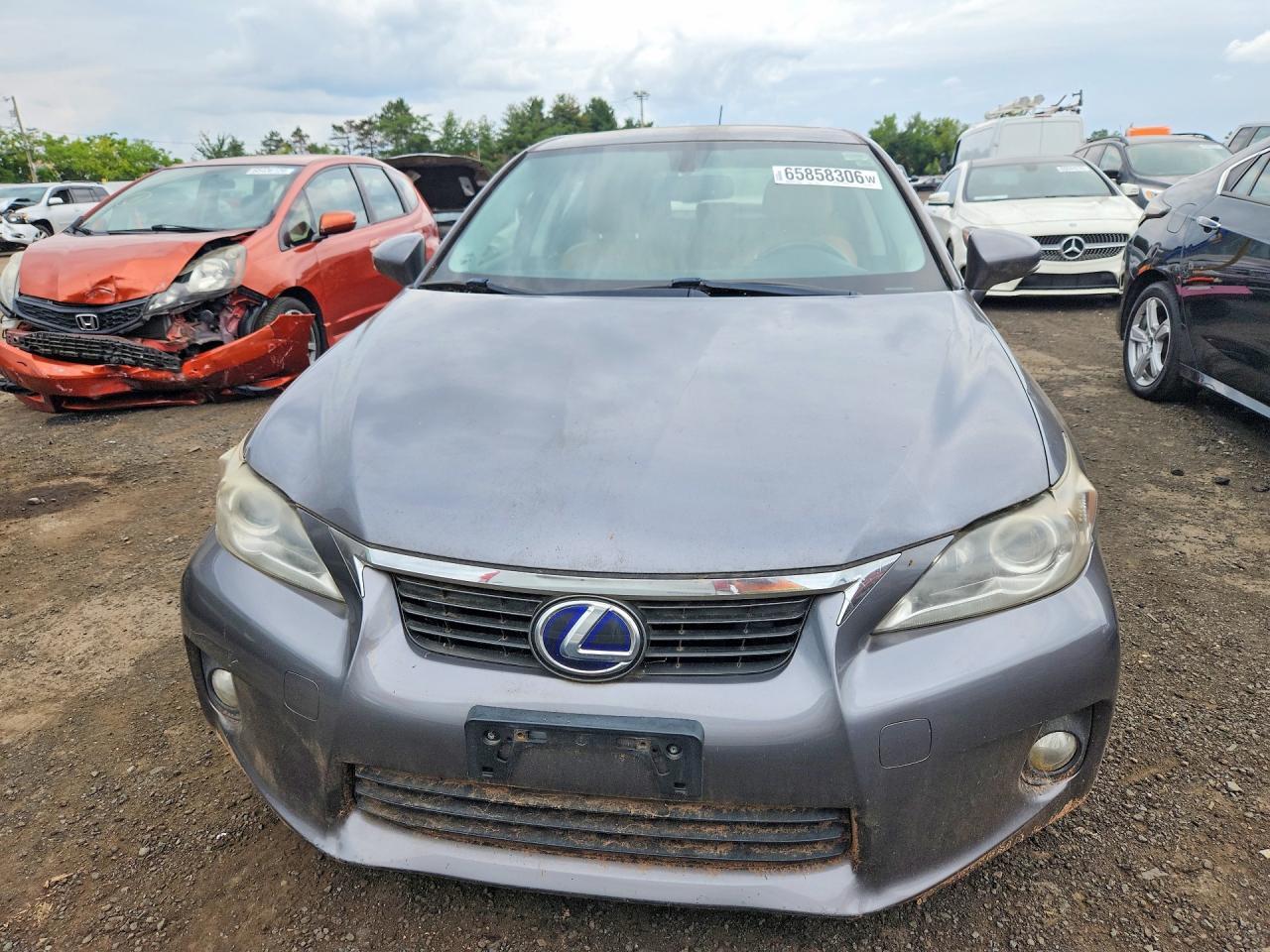 2012 LEXUS CT 200 — Фото 5 из 12