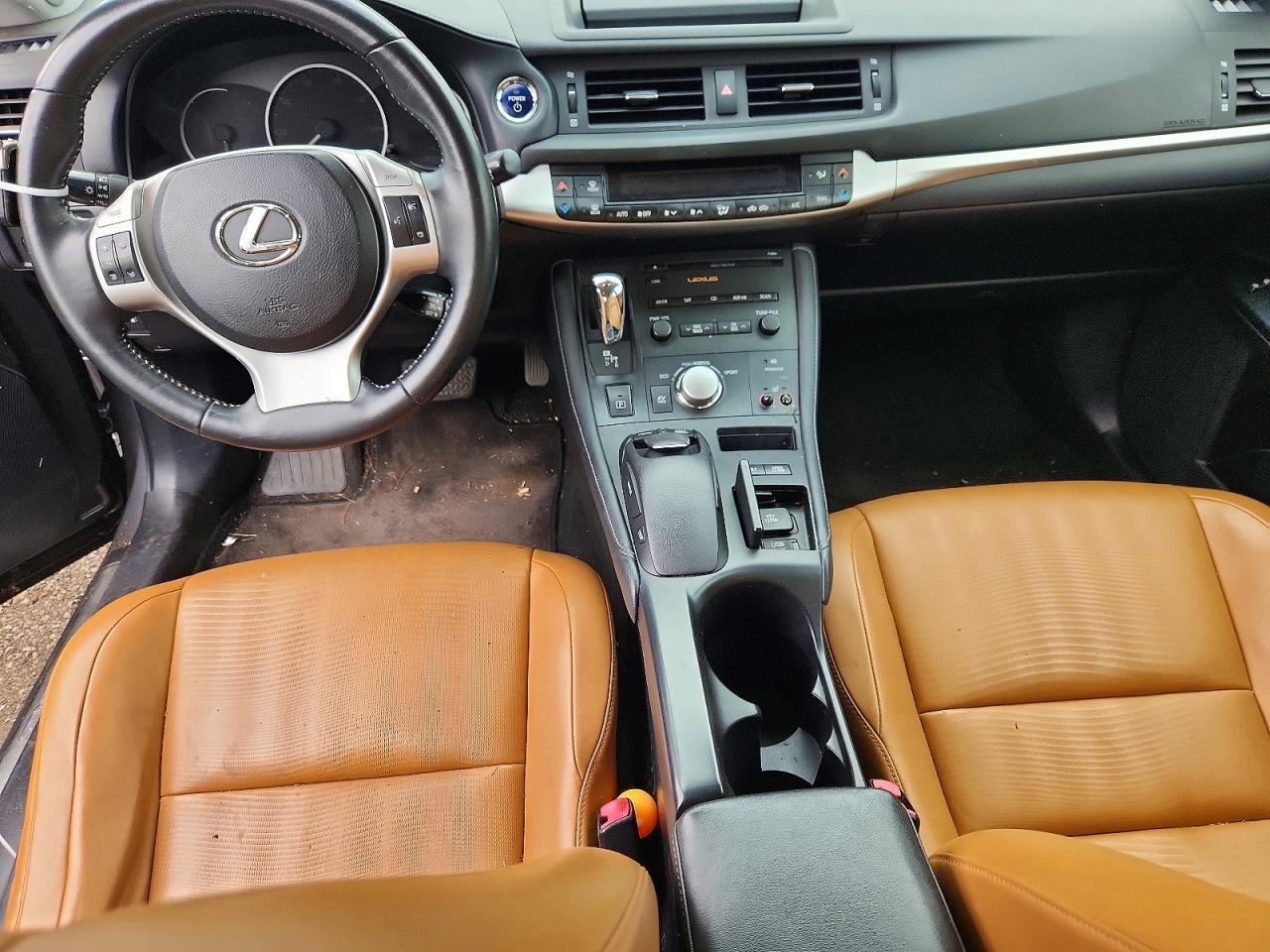 2012 LEXUS CT 200 — Фото 8 из 12