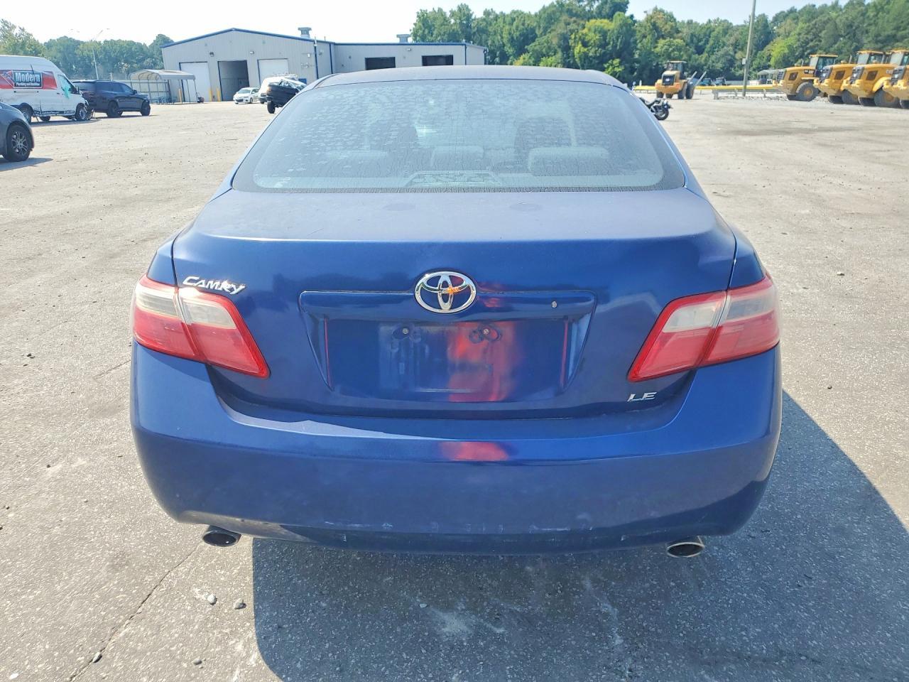2007 TOYOTA CAMRY LE V6 — Фото 6 из 12