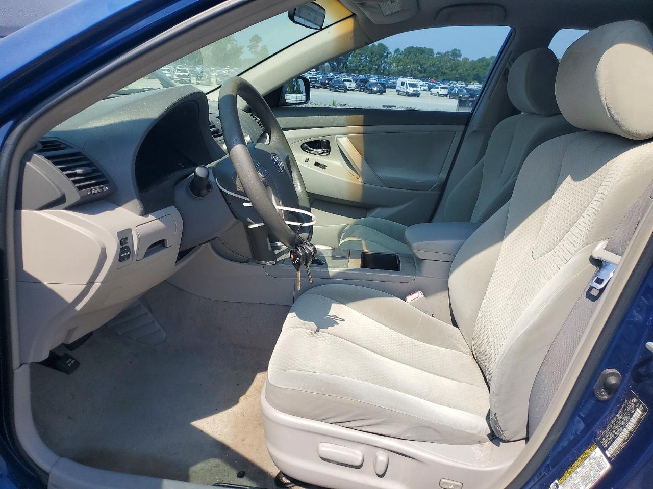 2007 TOYOTA CAMRY LE V6 — Фото 7 из 12
